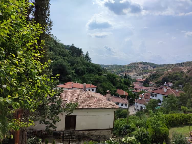 אירוח מקומי בולגרי